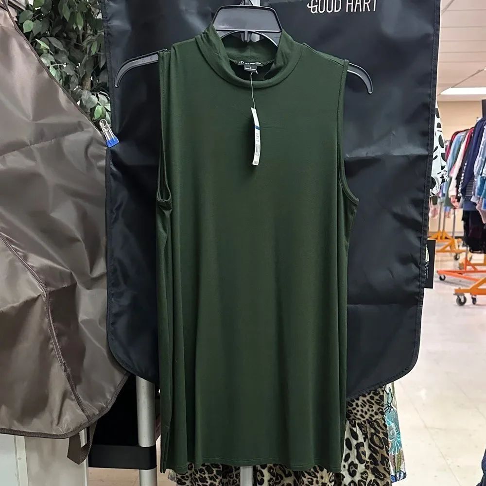 New Directions Forest Green Mock Neck Tank Top